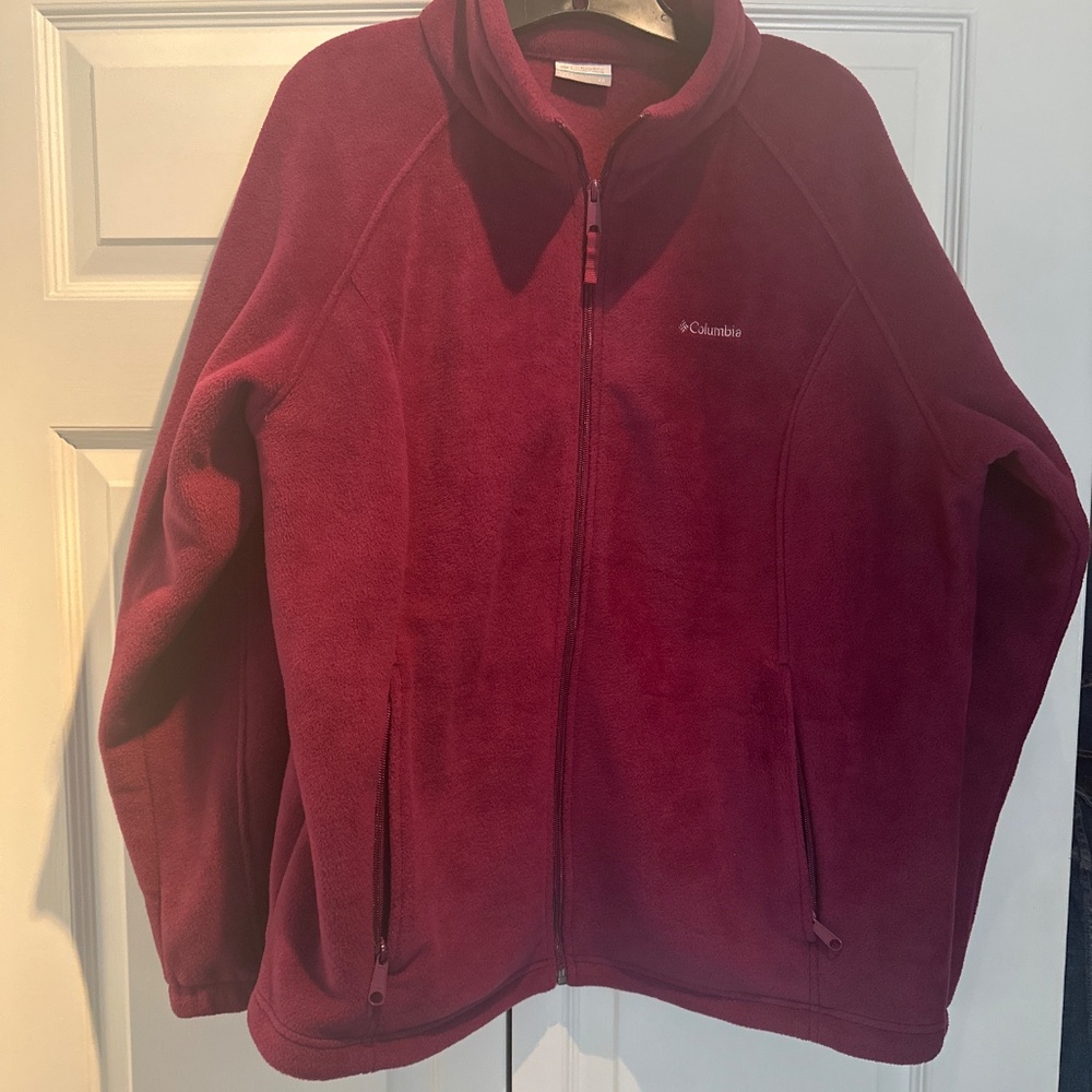 2xl Mulberry Columbia Fleece - Picture 2 of 3